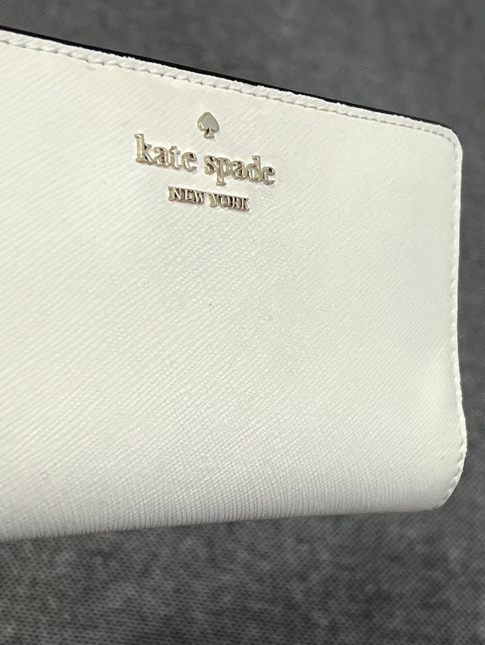 Pre Owned Kate Spade Large Slim Bifold Wallet Meringue - Picture 4 of 16